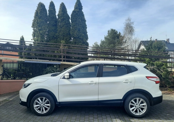 Nissan Qashqai cena 54000 przebieg: 147000, rok produkcji 2017 z Żelechów małe 121